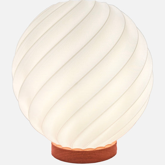 lámpara pantalla impresa en 3d y base de madera 